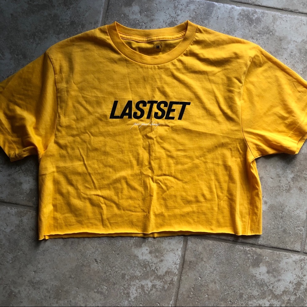LASTSET Cropped Tee in Honeycomb